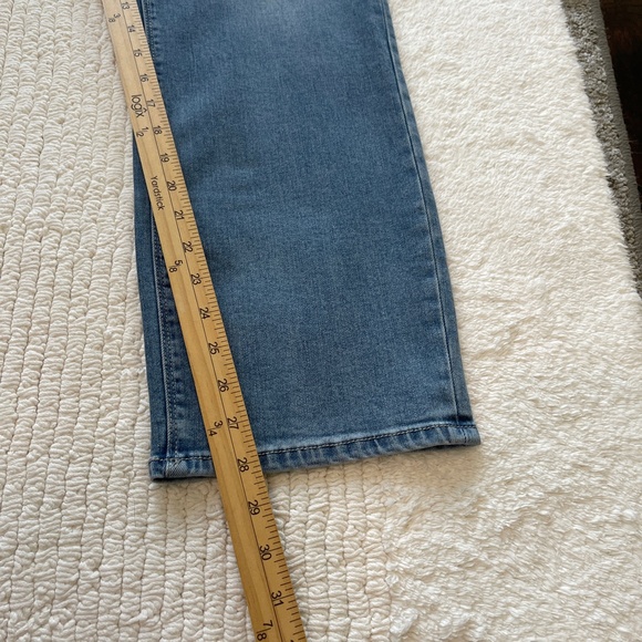 Hudson Los Angeles Jeans Women's Size 12 Blue Straight Leg Medium Wash - Picture 13 of 14